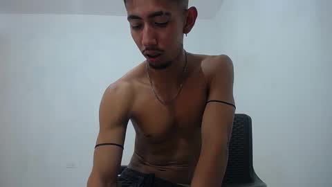 Snapshot of alan_gay chatting on 09.22.25 Alan online show from 09.22.25