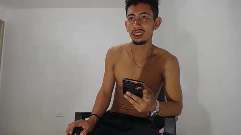 Snapshot of alan_gay chatting on 10.16.25 Alan online show from 10.16.25