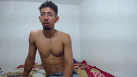 Snapshot of alan_gay chatting on 11.03.25 Alan online show from 11.03.25