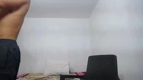 Snapshot of alan_gay chatting on 12.03.25 Alan online show from 12.03.25