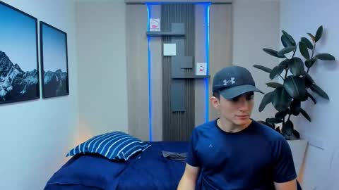 Snapshot of alan_nd_kevin chatting on 01.13.26 Alan Kevin can we reach 100 thumbs up please guys online show from 01.13.26