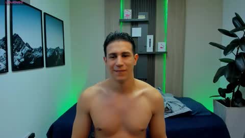 Snapshot of alan_nd_kevin chatting on 03.14.26 Alan Kevin can we reach 100 thumbs up please guys online show from 03.14.26