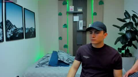 Snapshot of alan_nd_kevin chatting on 03.16.26 Alan Kevin can we reach 100 thumbs up please guys online show from 03.16.26