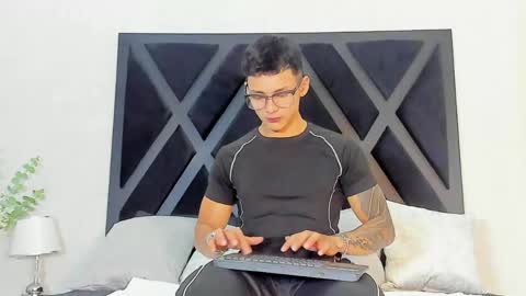 alan_salazar online show from 05.19.26