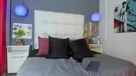 Snapshot of alan_santhos chatting on 09.12.25 ---Alan--- online show from 09.12.25