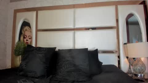 Snapshot of alan_santhos chatting on 10.24.25 ---Alan--- online show from 10.24.25