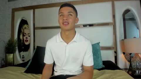 Snapshot of alan_santhos chatting on 11.29.25 ---Alan--- online show from 11.29.25