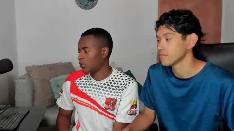 Alan and Criss - WE JUST FRIENDS WITH BENEFITS BOTH VERS online show from 02.06.26