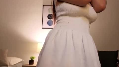 alana__29 online show from 11.24.25