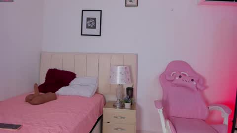 alana_ada online show from 10.09.25