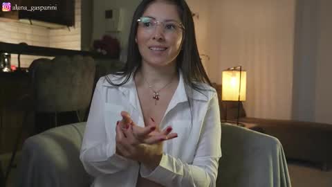 Snapshot of alana_gasparani chatting on 02.17.26 Alana Gasparini online show from 02.17.26