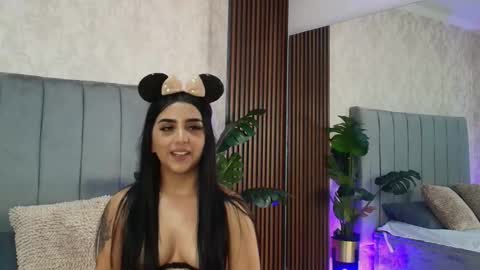 Alana online show from 01.13.25