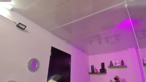 Maeve  online show from 03.10.25