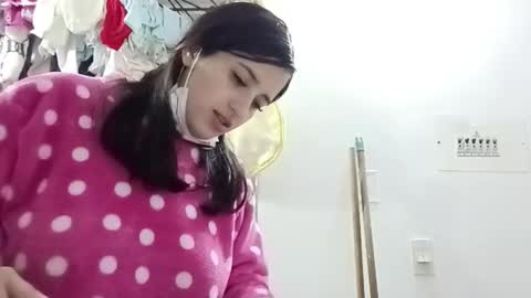 isabella online show from 03.04.25