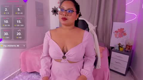 Alana Gmez  online show from 11.13.25