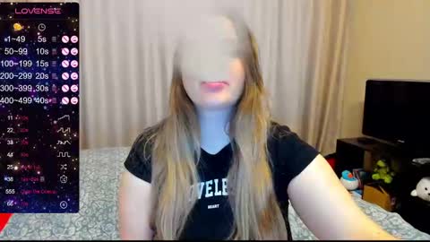 Snapshot of alanabrox chatting on 12.28.24 Julia online show from 12.28.24