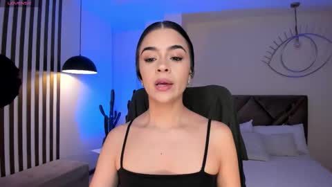 Alana online show from 11.19.25