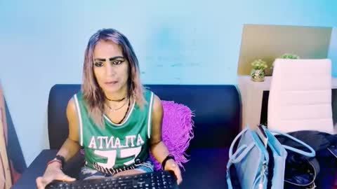 alanadelray online show from 12.03.24