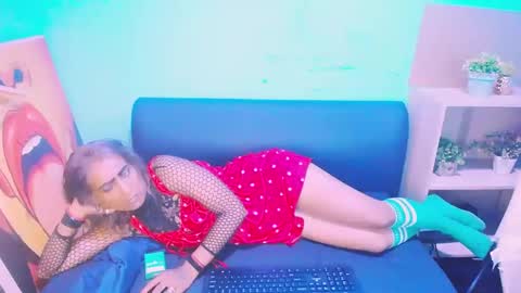 alanadelray online show from 12.05.24