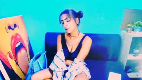 alanadelray online show from 01.14.25