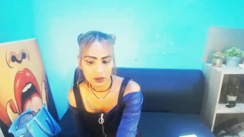 alanadelray online show from 01.16.25