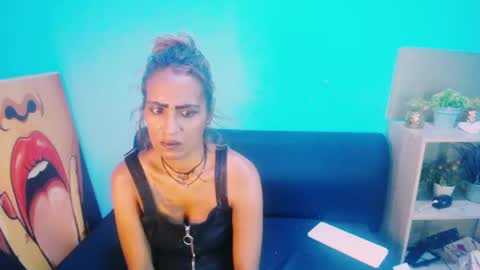 alanadelray online show from 01.20.25