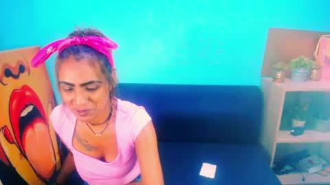 alanadelray online show from 01.24.25