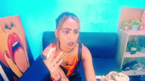 alanadelray online show from 01.25.25