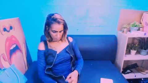 alanadelray online show from 01.31.25