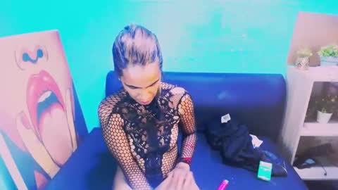 alanadelray online show from 02.03.25