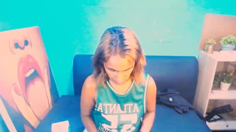 alanadelray online show from 02.05.25