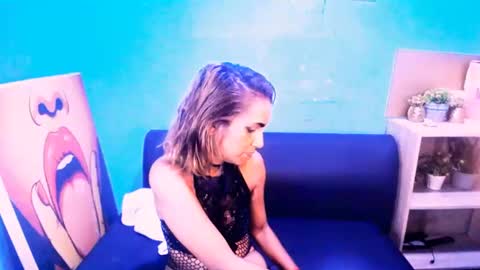 alanadelray online show from 02.08.25