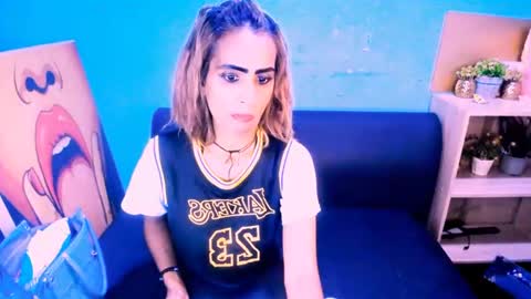 alanadelray online show from 02.10.25