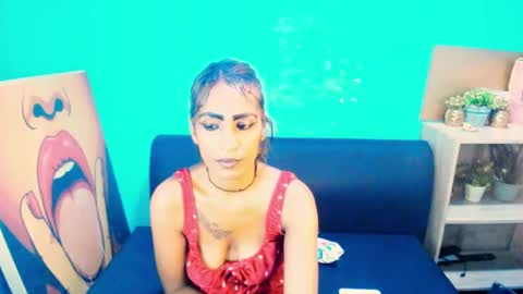 alanadelray online show from 02.14.25