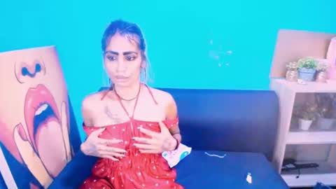 alanadelray online show from 02.14.25