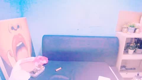 alanadelray online show from 02.19.25