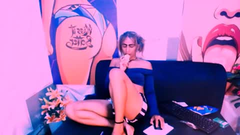 alanadelray online show from 02.23.25