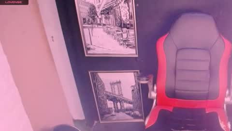 alanadelray online show from 10.31.25