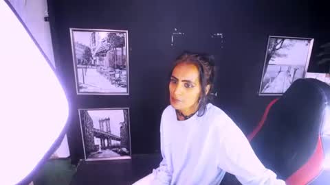 alanadelray online show from 11.16.25