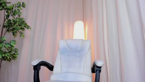 Snapshot of alanakimura_ chatting on 01.28.25 Alana silvana online show from 01.28.25