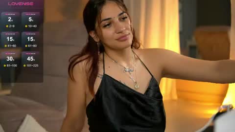 Snapshot of alanareign chatting on 06.29.26 AlanaReign online show from 06.29.26