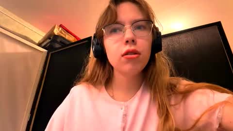 Stella online show from 11.09.25