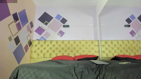 Alanna Fox  online show from 10.14.25