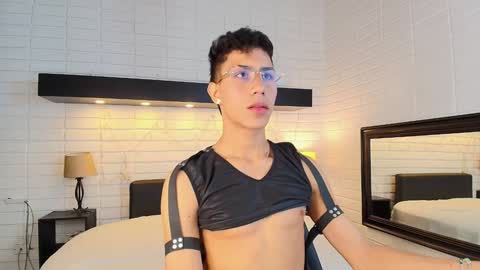 alannaughty_ online show from 01.07.25