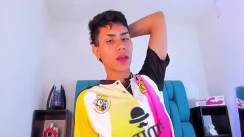 alannaughty_ online show from 01.15.25