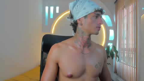 Snapshot of alanrodgers2_0 chatting on 12.16.24 alan online show from 12.16.24