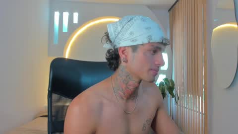 Snapshot of alanrodgers2_0 chatting on 12.18.24 alan online show from 12.18.24