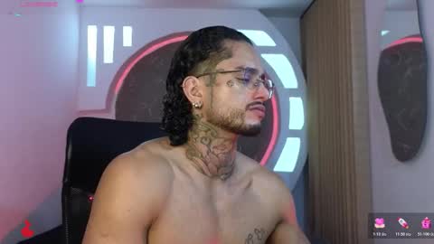 Snapshot of alanrodgers2_0 chatting on 12.05.25 alan online show from 12.05.25