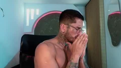 Snapshot of alanrodgers2_0 chatting on 01.11.26 alan online show from 01.11.26