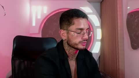 Snapshot of alanrodgers2_0 chatting on 01.14.26 alan online show from 01.14.26